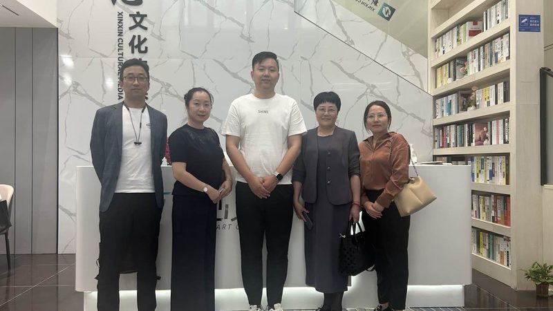 短视频拍摄：如何选择合适的设备与教程书